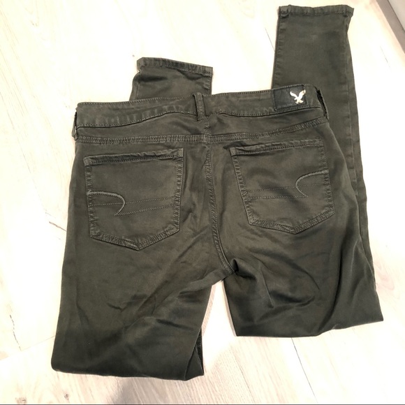 3/$30 American Eagle Sateen Jegging Dark Green - Picture 4 of 4